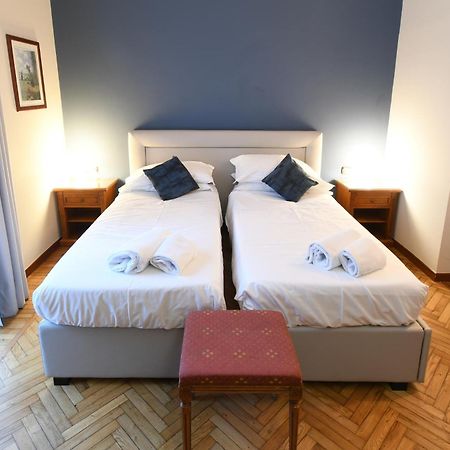 Hotel Cavour Rapallo Exterior foto