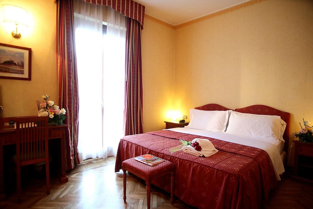 Hotel Cavour Rapallo Exterior foto