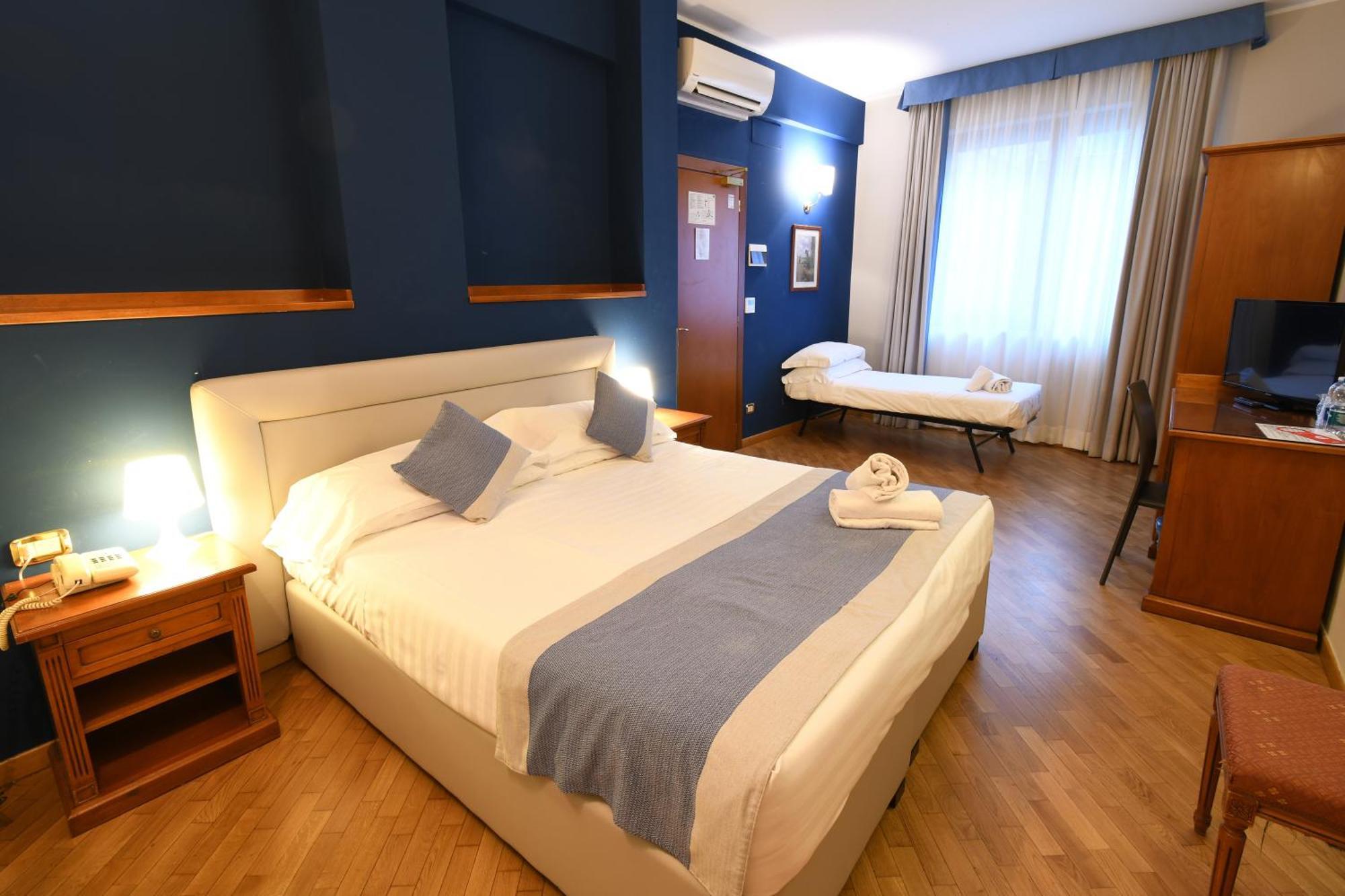 Hotel Cavour Rapallo Exterior foto