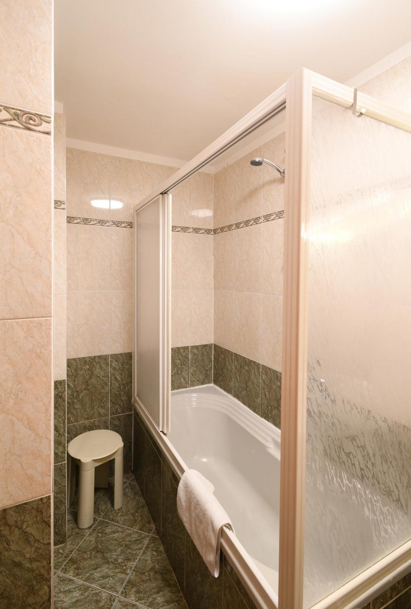 Hotel Cavour Rapallo Exterior foto