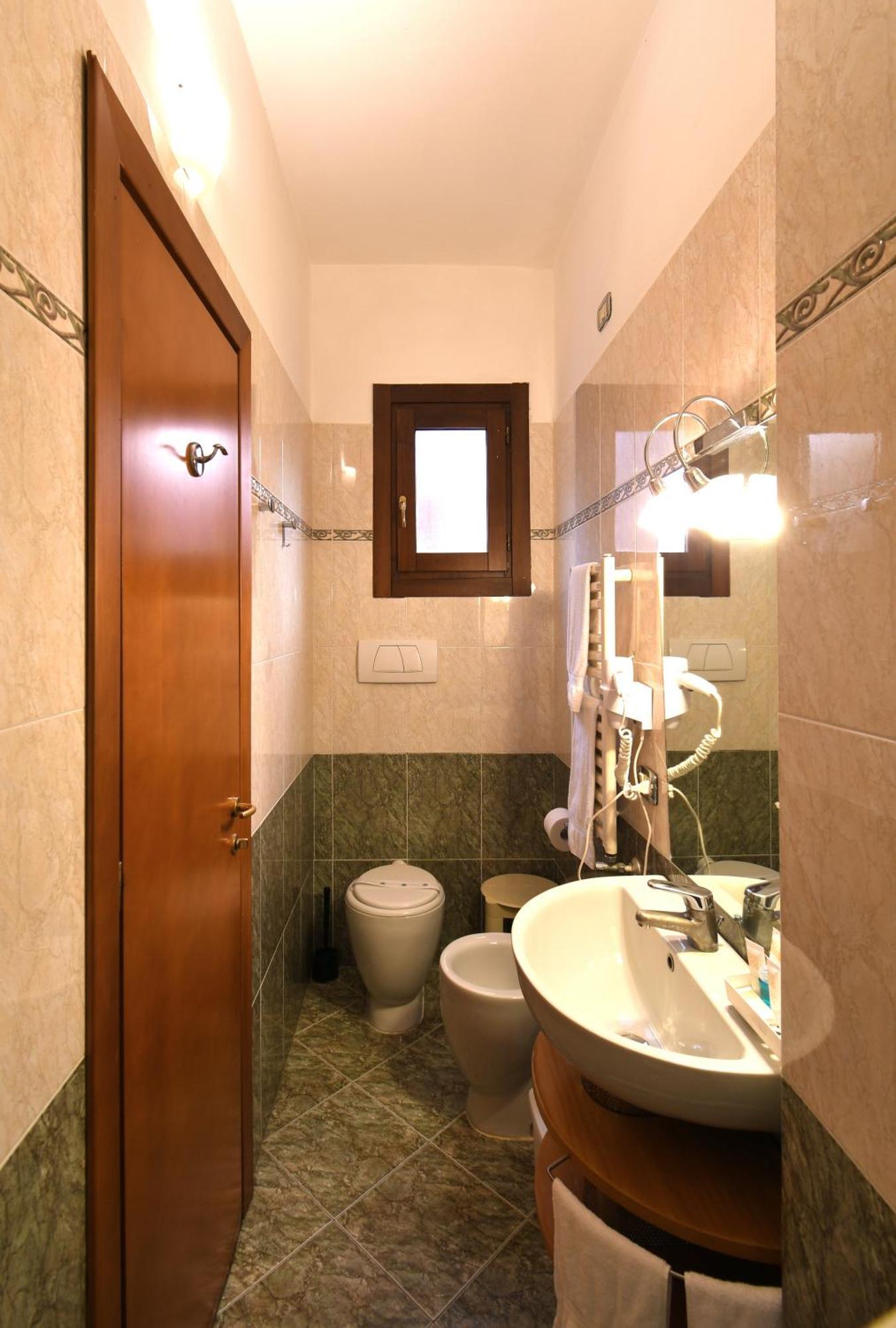 Hotel Cavour Rapallo Exterior foto