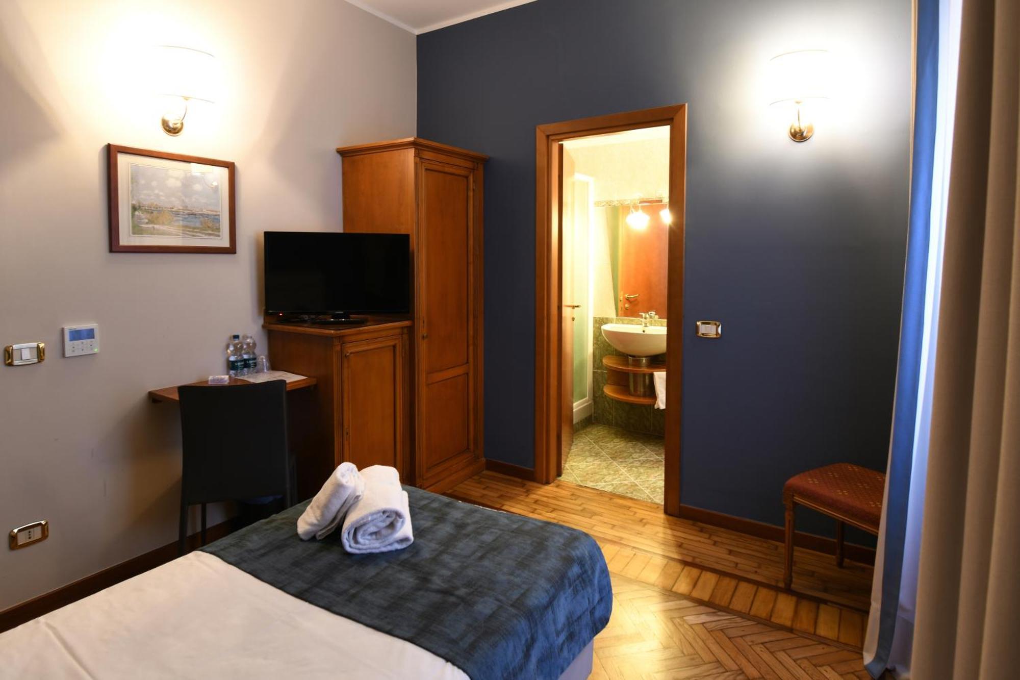 Hotel Cavour Rapallo Exterior foto