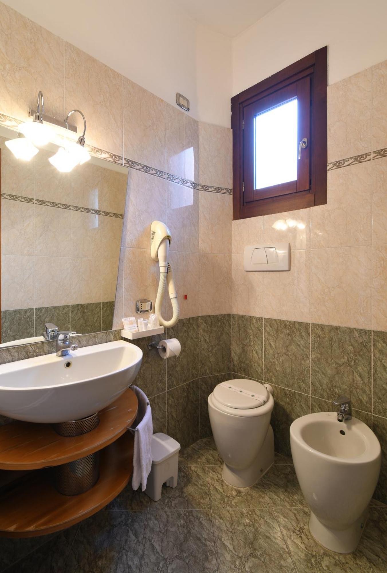 Hotel Cavour Rapallo Exterior foto