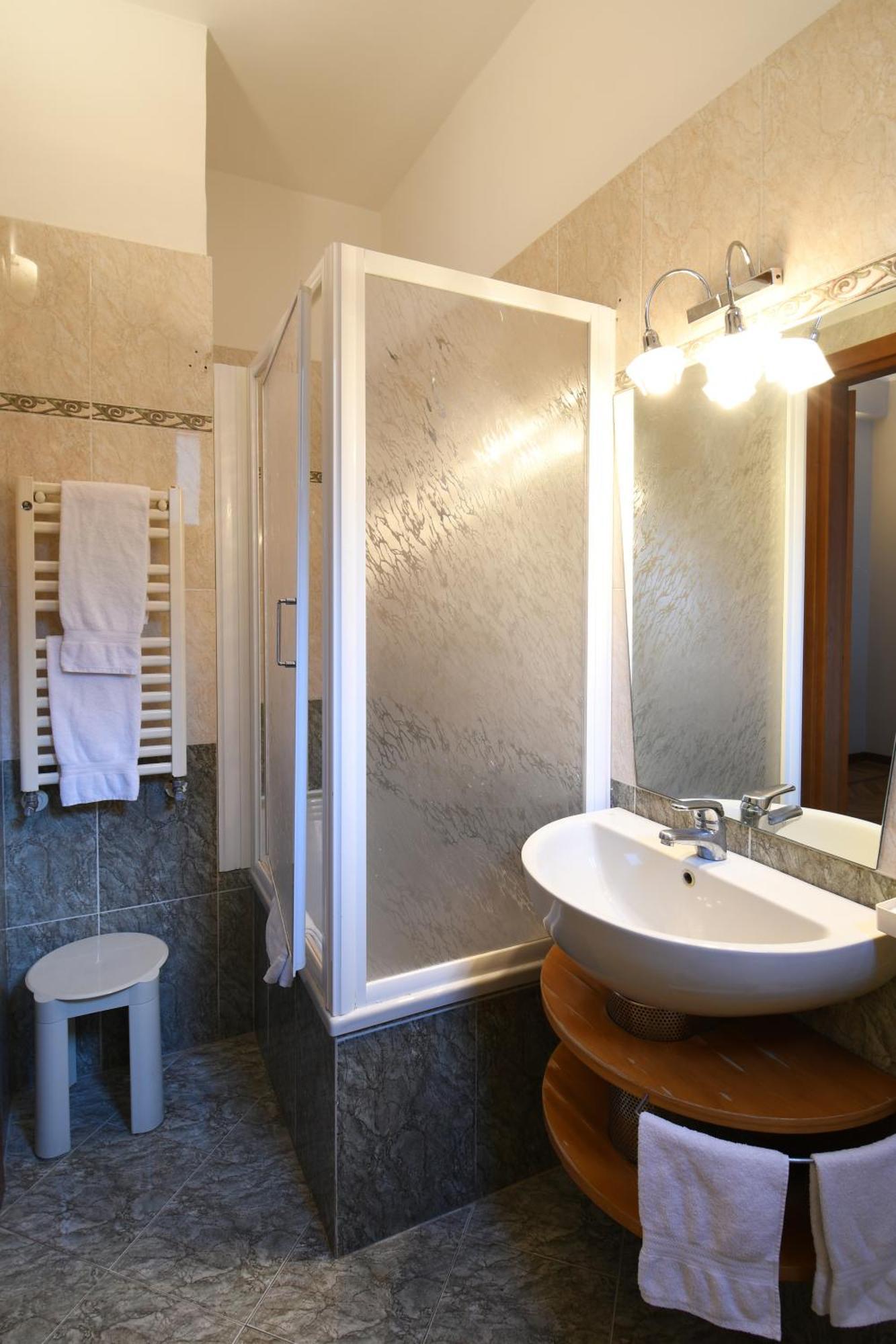 Hotel Cavour Rapallo Exterior foto
