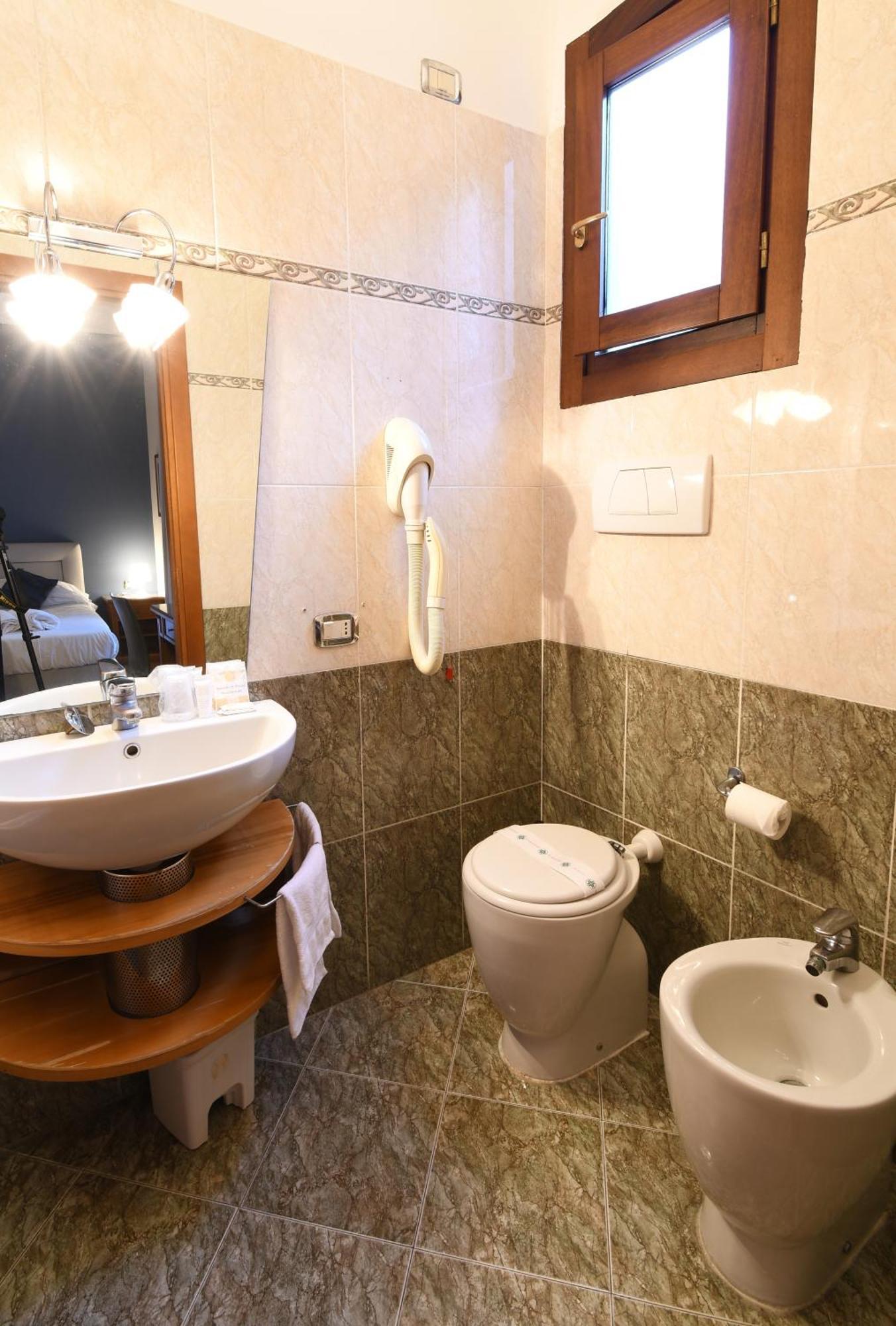 Hotel Cavour Rapallo Exterior foto