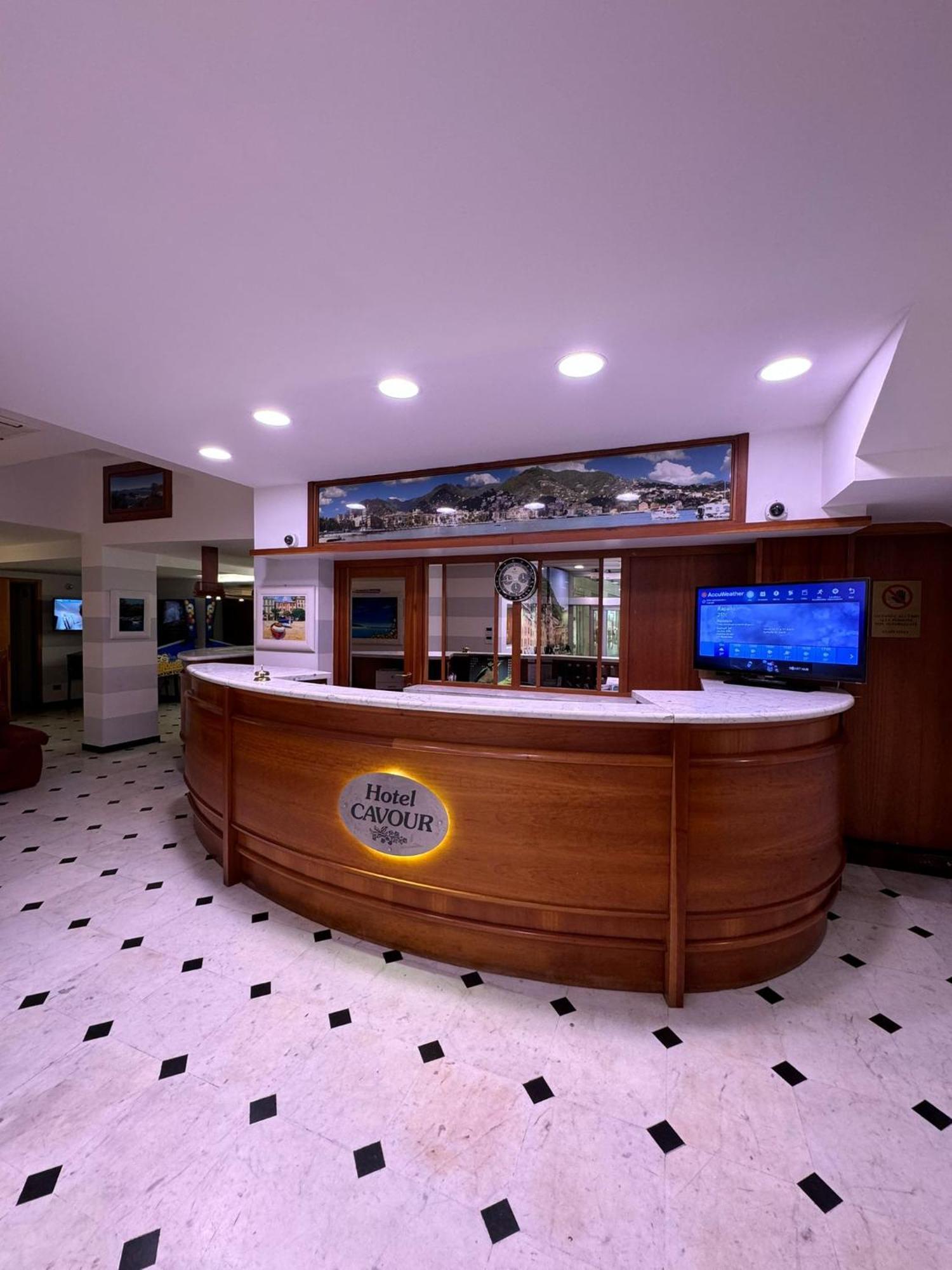 Hotel Cavour Rapallo Exterior foto