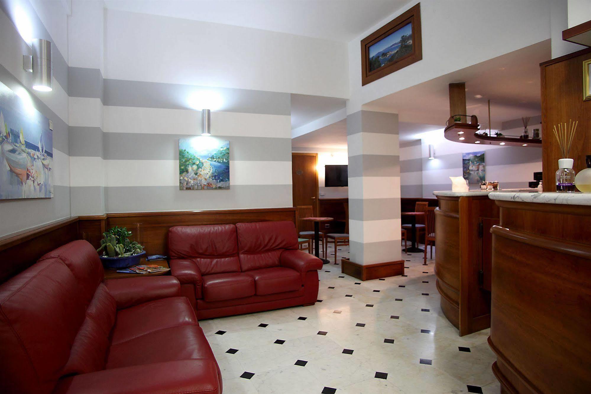Hotel Cavour Rapallo Exterior foto